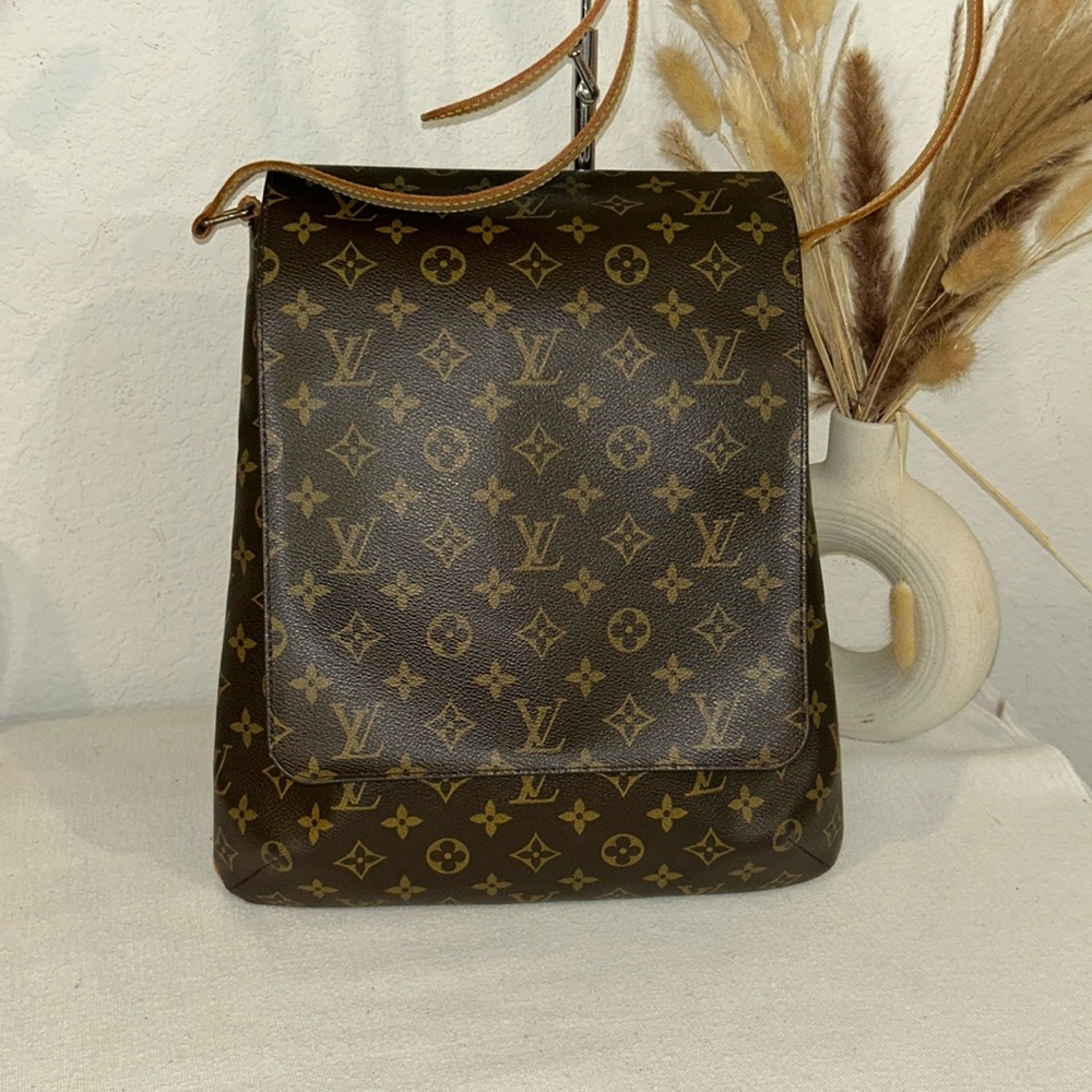 Authentic Louis Vuitton Musette shoulder bag M51256 Monogram Brown